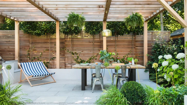 Pergola Roof Ideas for More Shade Without Closing In the Patio